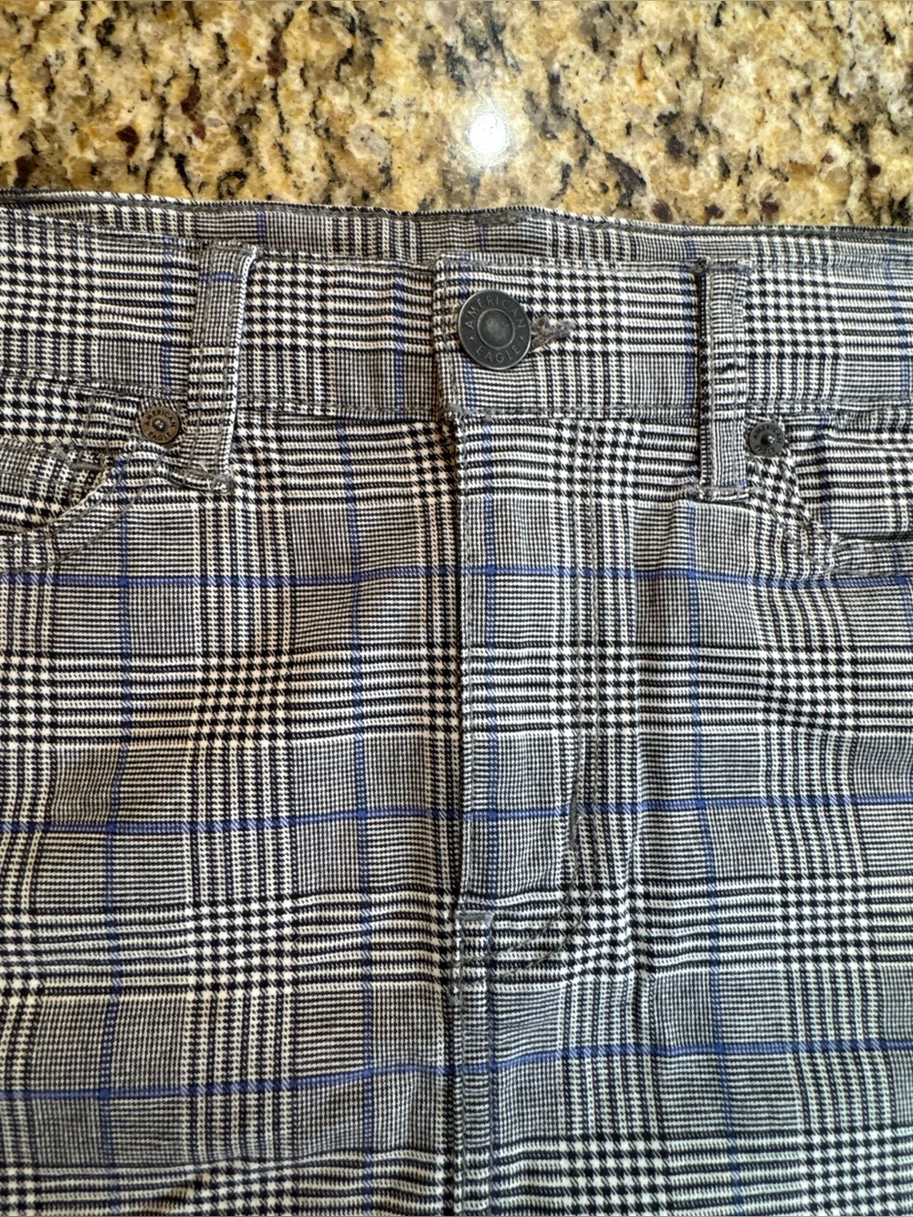 ❤️ American Eagle Sz 0 Outfitters Gray and Blue Plaid Mini Skirt (B9) - Picture 2 of 6